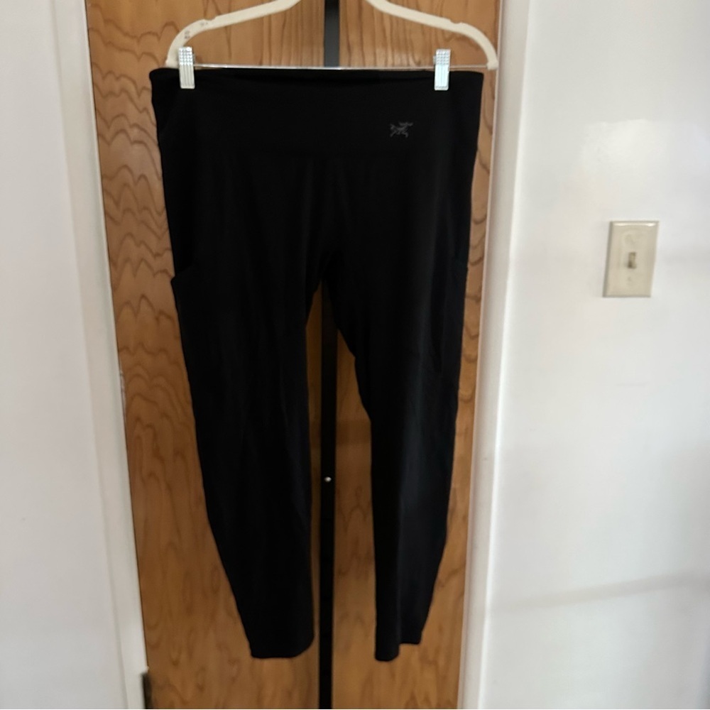 Arctyrex Black Leggings with pockets size XL